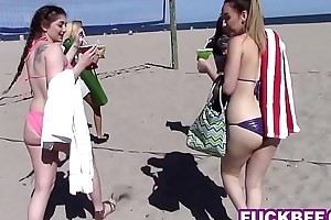 Spring break teens share a giant cock after the beach
