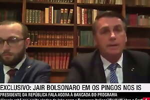 Bolsonaro empurrando no Barroso