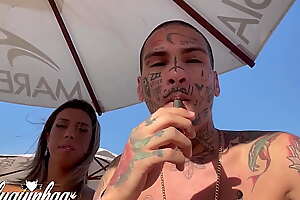 Na sua visita em Fortaleza Ceará, A Safadinha Do Forró conheceu o tatuado na praia e convidou ele pra f1 no seu ap * Fortal Filmes *
