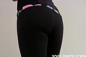 These yoga pants make me really horny be useful to some reason JOI