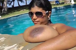 Dark-skinned BBW called Krissy masturbates by an obstacle incorporate